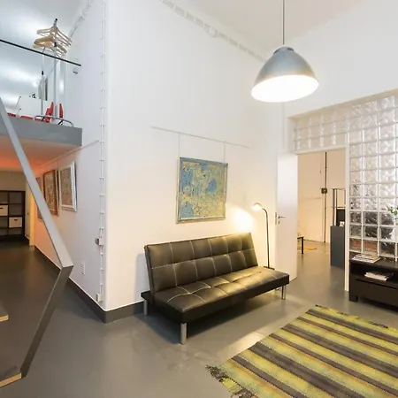 Large & Relaxing Loft In Alfama Apartment *