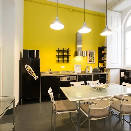 Large & Relaxing Loft In Alfama * Lisbon