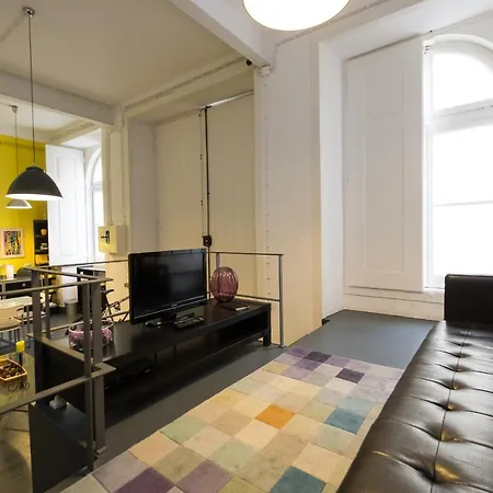 Large & Relaxing Loft In Alfama * Lizbona