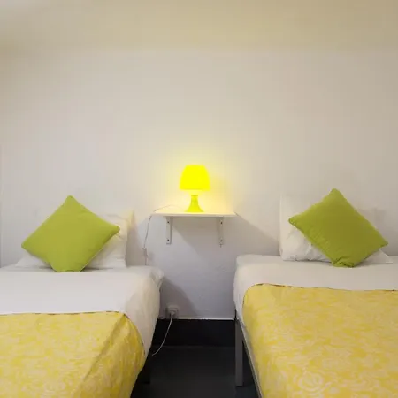 Large & Relaxing Loft In Alfama Apartment *