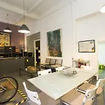 Large & Relaxing Loft In Alfama Апартаменты